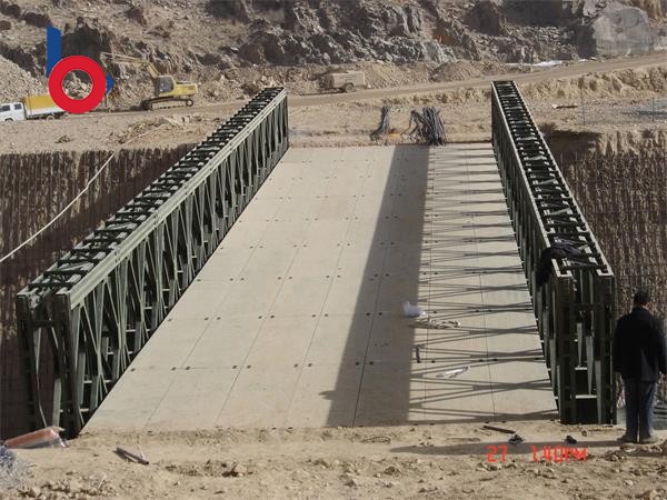 青海省班多鎮黃河上游開(kāi)發(fā)公司200型貝雷鋼橋
